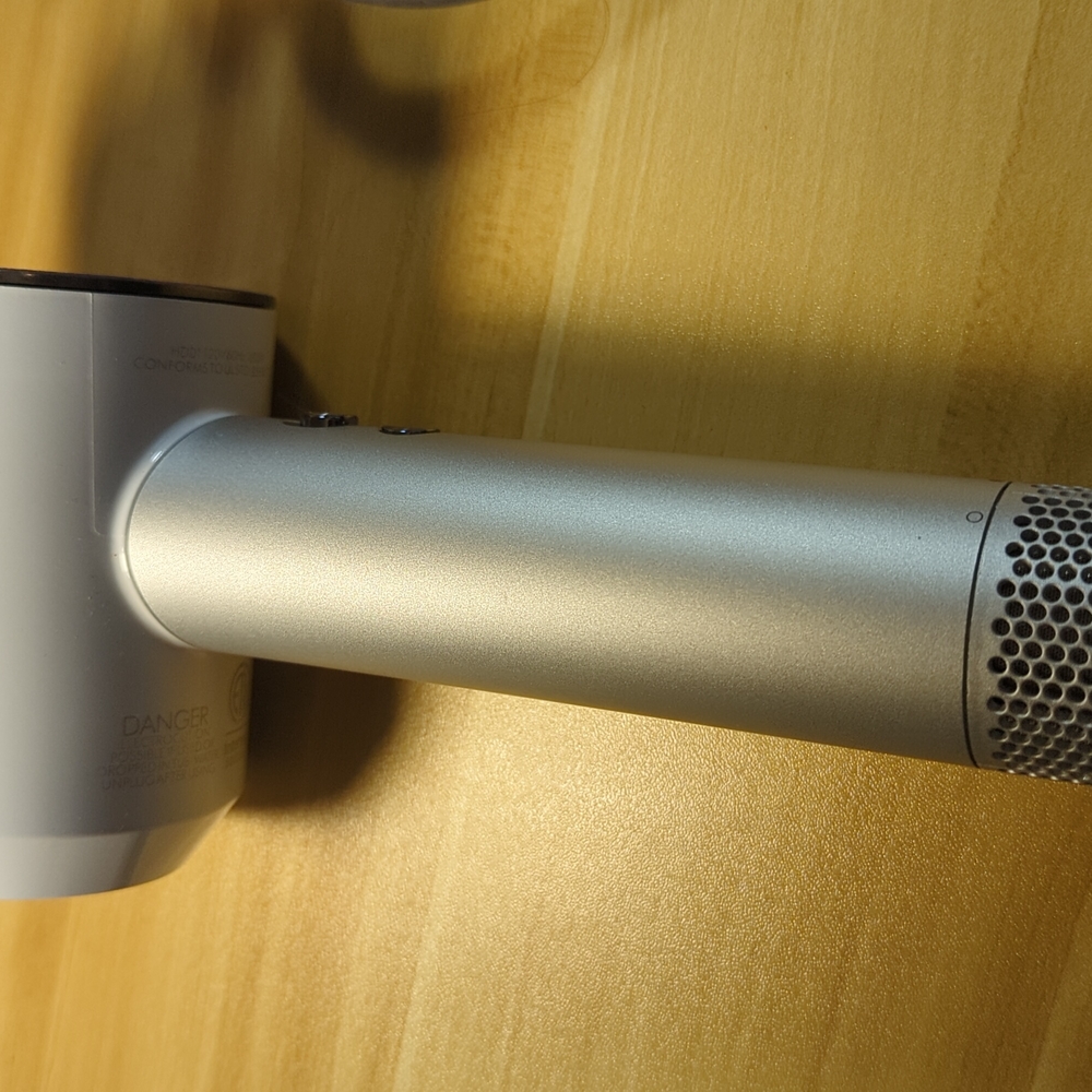 Dyson Supersonic Silver White